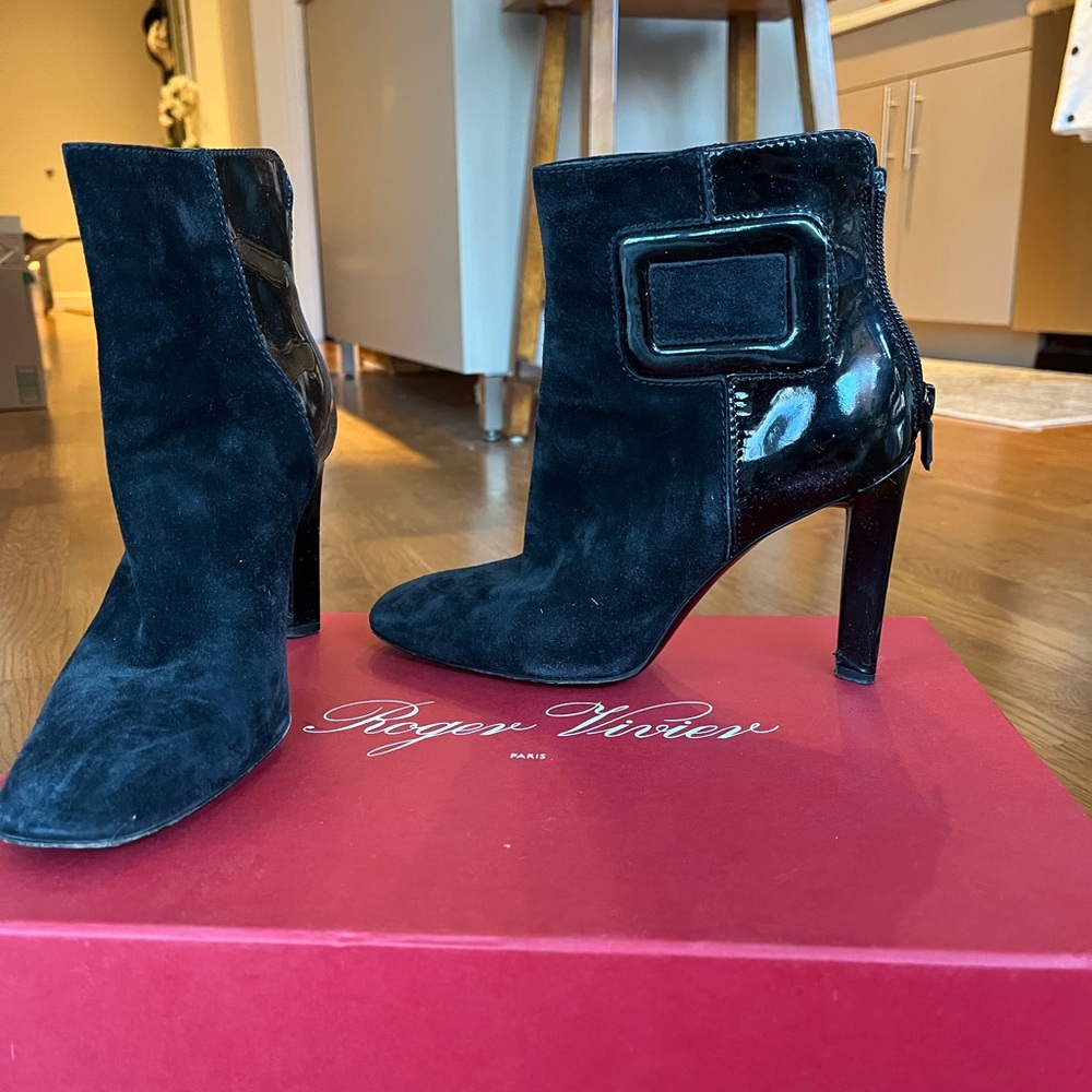 Roger Vivier Black Boots